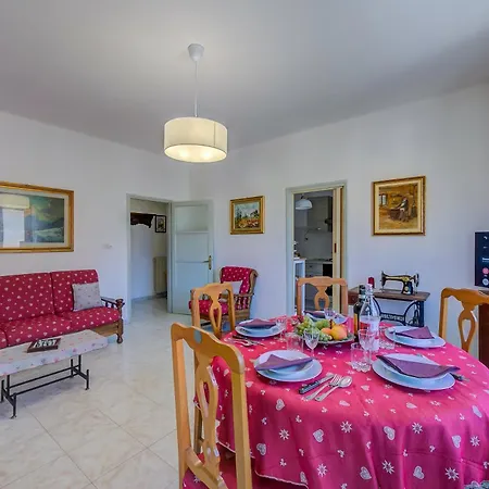 La Casa Di Guido Hiking Skiing And Lakes - Happy アパート Trontano